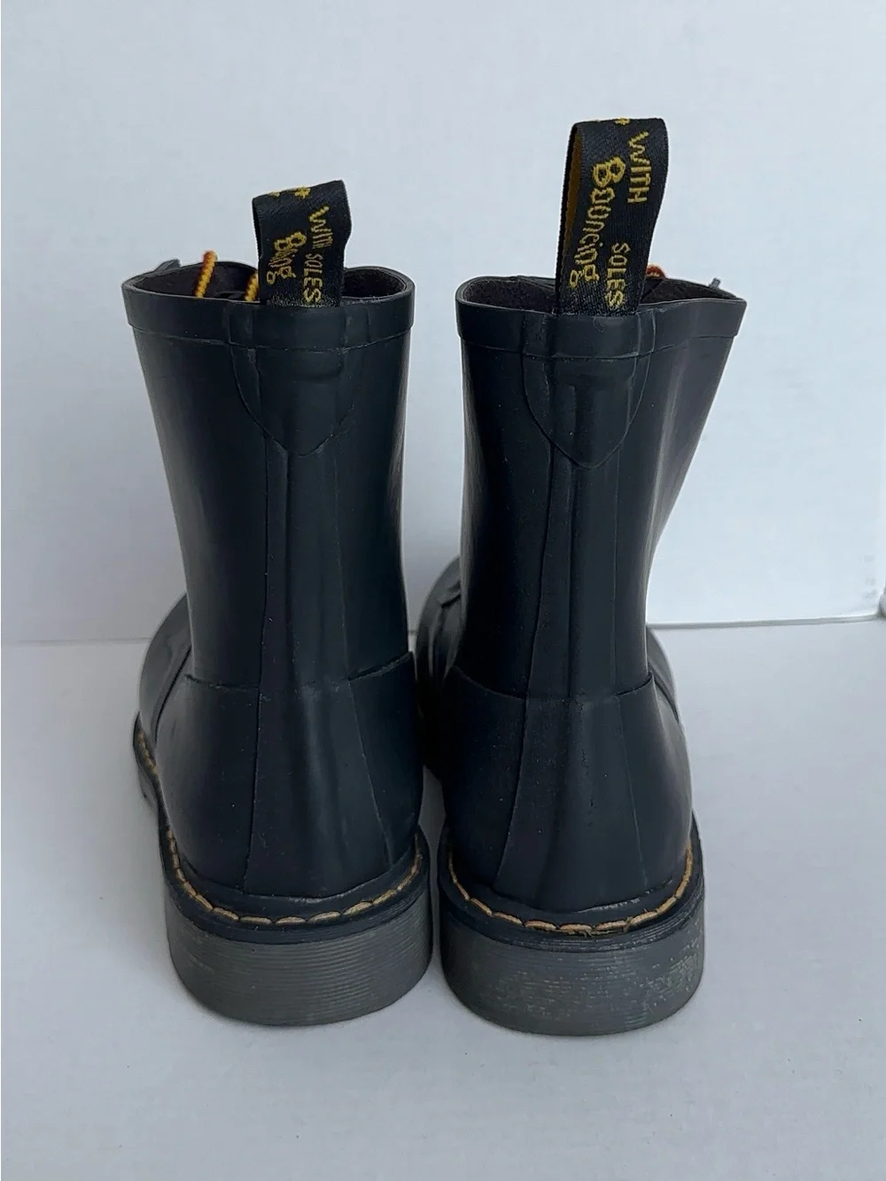 Dr. Martens left 11